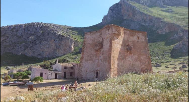 Appartamento I Tramonti Di Cofano Castelluzzo Bagian luar foto
